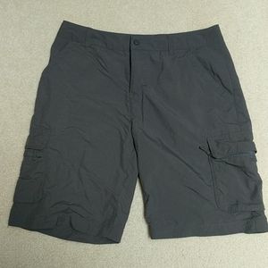REI Bermuda Cargo Hiking Charcoal Gray Shorts